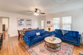 2 Mi to Magnolia Mkt: Cozy Retreat w/ Shared Yard - Innenbereich