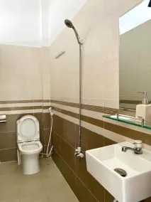 T-House Homestay Tiền Giang - Bathroom