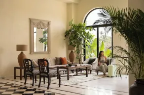 The Lake Manor - Reception