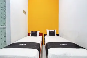 Capital O 92929 Hotel New Tirta Kencana Syariah - Room