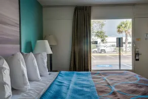 Super 8 by Wyndham St. Petersburg - Værelse