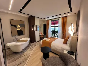 Elysian Airport Hotel & Restaurant - Room