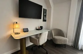 Leonardo Hotel Berlin - Quarto