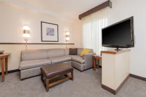Hyatt Place Charleston Airport / Convention Center - Room