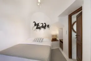 180° Caldera by Stylish Stays - Camera