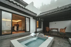 Anlan Creek Spring B&B - Pool