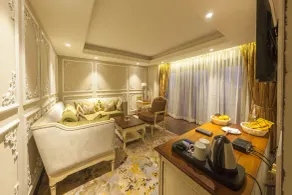 Fragrant Nature Kochi - A Five star Classified Hotel - Room