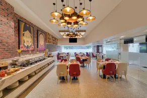 Lemon Tree Hotel, Centre Point, Jamshedpur - Restaurant