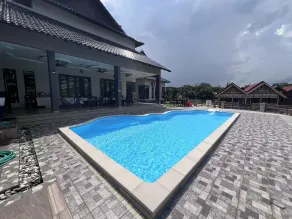 Nurbayu Chalet, Kemaman - Piscine