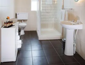 Coast Lodge - Bathroom