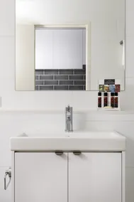 Ramada by Wyndham VetroBlu Scarborough Beach - Bathroom