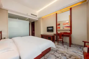 Billions-Earn Hotel just a 3 minute walk to the Ceramics Expo Center and close to Guangdong Foshan Creative Park and China Ceramics City - Room