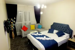 Leyla Suit - Room