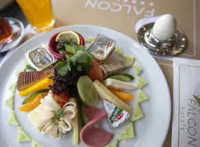 Falcon 1511 - Restaurant