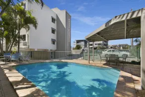 Surfcomber on the Beach - Pool