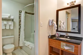 Canalta Hotel Jurassic - Drumheller - Salle de bain