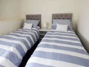 Sandy Knowes - Room