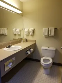 CountrySide Inn - Badezimmer