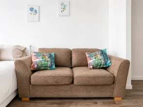 Modern 2BR Croydon Sleeps 7 Near Station - Vardagsrum