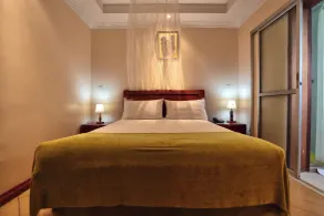 Sakinas Luxury Suites - Quarto
