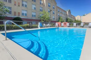 Homewood Suites Southwind - Hacks Cross - Piscine
