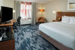 Fairfield Inn & Suites Jackson Airport - Chambre