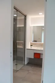 Lumina Apartments - Bathroom