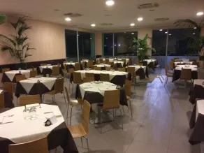 Blue Hotel - Restaurant