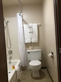 Super 8 by Wyndham Florence OR - Salle de bain