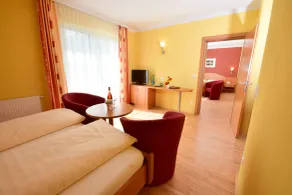 Golf & Thermenland Sonnenpension Frühstückshotel Burgauberg Stegersbach - Værelse