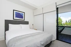 The Prince Kingston Foreshore - Rom