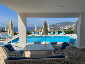 Marquis Blue Hotel - Pool