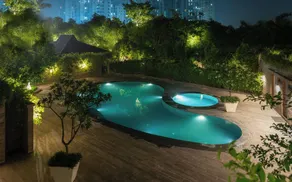 Naad Wellness - Pool