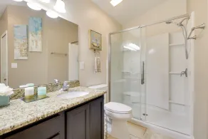 Charming Leesburg Getaway w/ Screened Porch! - Badrum