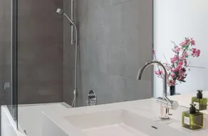 AMANO HOME Apartments - Bathroom