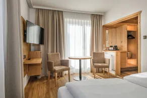 Hotel Völserhof - Bergbahn im Sommer 2026 inklusive - Room