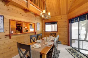 2 Mi to Northstar Resort: Idyllic Cabin w/ Shuttle - Interior
