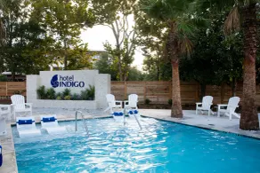 Hotel Indigo Mount Pleasant by IHG - Piscina