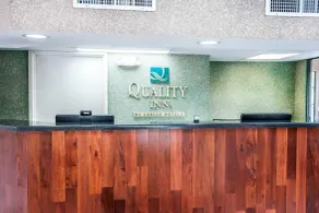 Quality Inn Savannah South - Lobby
