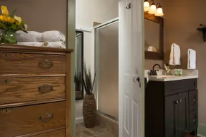 1825 Inn Bed and Breakfast - Bathroom