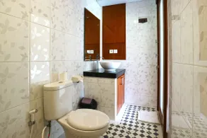 Gempita House Legian Bali - Badeværelse