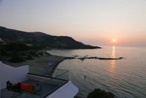 E.J. Pyrgos Bay Hotel - Vue de la chambre