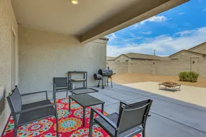Patio & Fire Pit! Cozy Desert Retreat in Buckeye - Innvendig