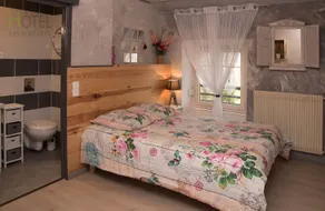 Hôtel Les Remparts - Zimmer