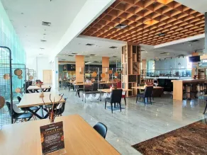 BATIQA Hotel & Apartments Karawang - Restaurant