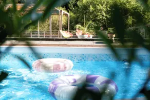 DAS SCHÖNE LEBEN Pop-Up Hotel - Pool