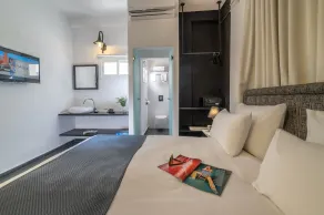 Dizengoff Avenue Boutique Hotel - by Echo Hotels - Værelse