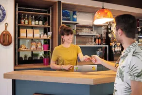 Greet Hôtel Saint-Nazaire Trignac Nouvelle Marque du Groupe Accor - Réception