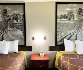 Super 8 by Wyndham Vincennes - Chambre