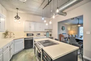 Dog-Friendly Kingsland Rental on Lake LBJ! - Interiör